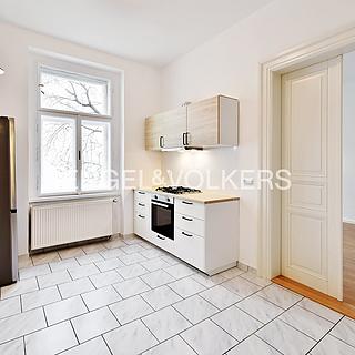 Pronájem bytu 1+1 39 m&sup2; Praha