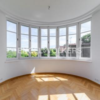 Pronájem bytu 4+kk 145 m² Praha