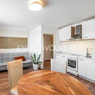 Pronájem bytu 2+kk 56 m² Praha, Slánská