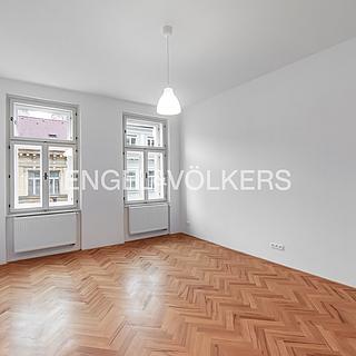 Pronájem bytu 3+kk 75 m&sup2; Praha