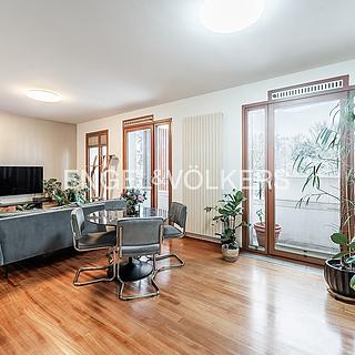 Pronájem bytu 2+kk 72 m&sup2; Praha