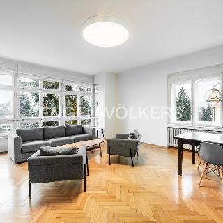 Pronájem bytu 4+1 152 m² Praha, Komornická