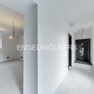 Prodej bytu 2+kk 48 m² Praha, K Vltavě