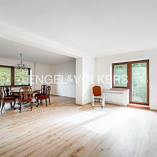 Pronájem bytu 3+kk 123 m&sup2; Praha