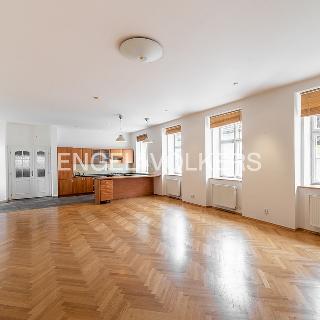 Pronájem bytu 5+kk 240 m² Praha, Újezd