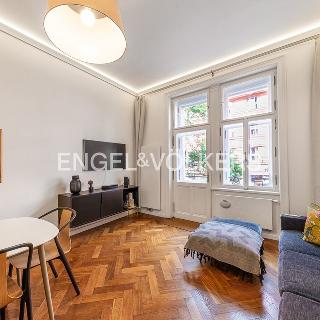 Pronájem bytu 2+1 72 m² Praha, Slavíkova