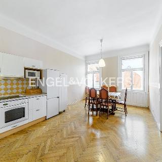 Pronájem bytu 3+kk 90 m² Praha, V jirchářích