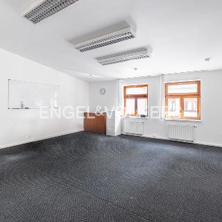 Pronájem kanceláře 123 m² Praha, Pobřežní