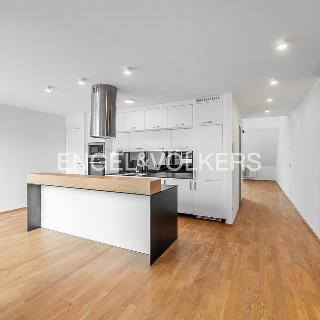 Pronájem bytu 2+1 105 m² Praha, Ovenecká