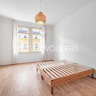 Pronájem bytu 1+1 48 m² Praha, Milešovská