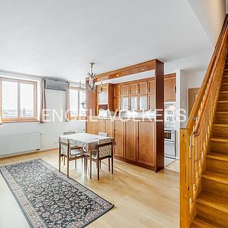 Pronájem bytu 3+kk 80 m² Praha