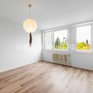 Pronájem rodinného domu 205 m² Praha, Perlitová