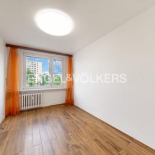 Pronájem bytu 2+kk 48 m² Praha Horní Měcholupy, Boloňská