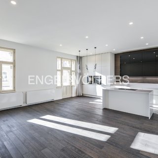 Pronájem bytu 4+kk 163 m² Praha, Laubova