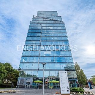 Pronájem kanceláře 3 409 m² Praha, Jankovcova