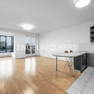 Pronájem bytu 3+kk 110 m² Praha, U kříže