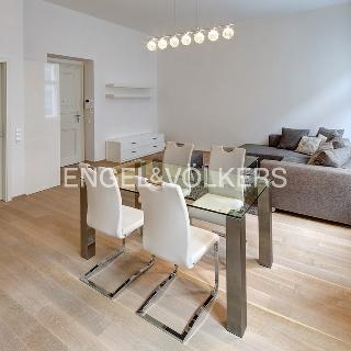 Pronájem bytu 2+kk 66 m² Praha, Petrská