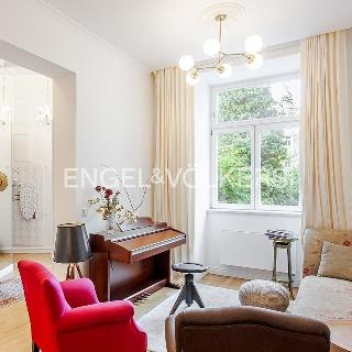 Prodej bytu 2+kk 62 m² Praha, U Rajské zahrady