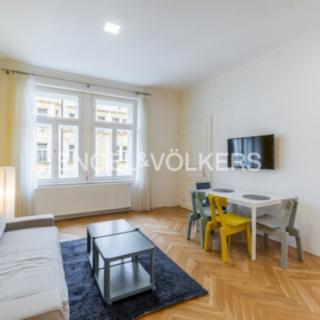 Pronájem bytu 2+kk 52 m² Praha