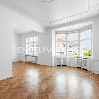 Pronájem bytu 3+1 130 m² Praha, Milešovská