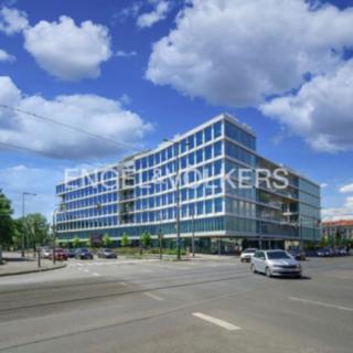 Pronájem kanceláře 595 m&sup2; Praha