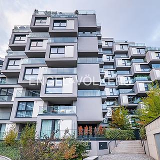 Prodej bytu 2+kk 66 m&sup2; Praha