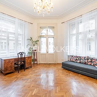Pronájem bytu 3+1 91 m² Praha