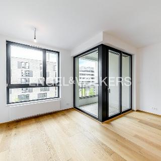 Pronájem bytu 1+kk a garsoniéry 36 m² Praha, Vladimíra Kobranova