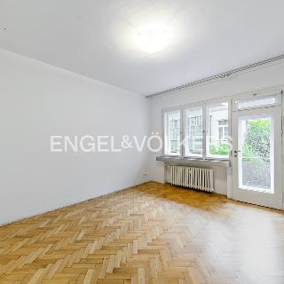 Pronájem bytu 3+1 95 m² Praha