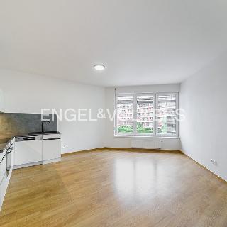 Pronájem bytu 2+kk 55 m² Praha, Počernická