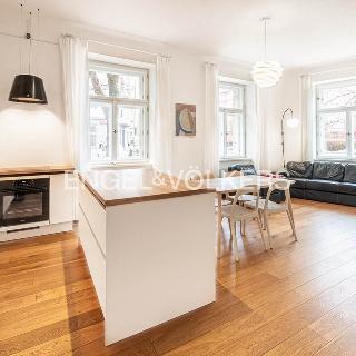 Pronájem bytu 3+kk 92 m² Praha, Blodkova