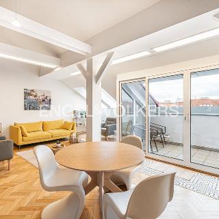 Pronájem bytu 4+1 173 m² Praha, Všehrdova