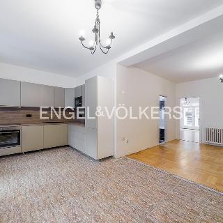 Pronájem bytu 3+kk 102 m² Praha, Veverkova