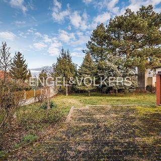 Prodej stavební parcely 904 m² Praha, K Noskovně