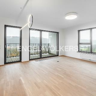 Pronájem bytu 4+kk 112 m² Praha, Mezi vodami