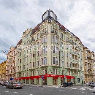 Pronájem restaurace 514 m² Praha, náměstí 14. října