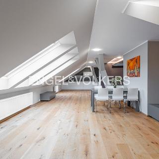 Pronájem bytu 4+kk 135 m² Praha, Plzeňská