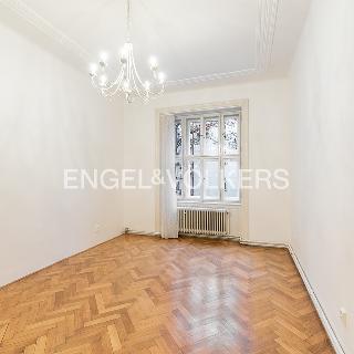 Pronájem bytu 2+1 92 m² Praha, Janáčkovo nábřeží