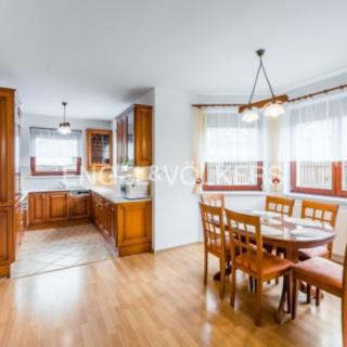 Pronájem rodinného domu 154 m² Chýně, Krátká