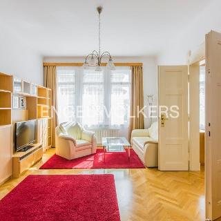 Pronájem bytu 2+1 80 m² Praha, Dřevná