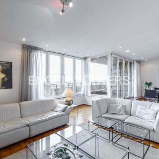 Pronájem bytu 3+kk 97 m² Praha, U Nesypky