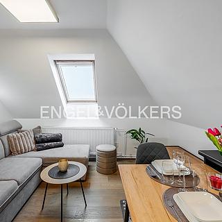 Pronájem bytu 2+kk 46 m&sup2; Praha
