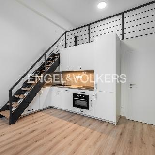 Pronájem bytu 2+kk 30 m² Praha, Kubánské náměstí