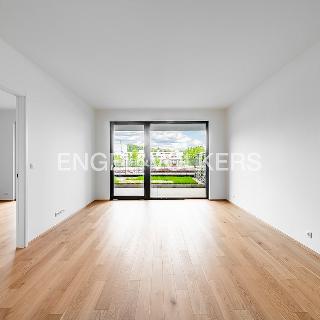 Pronájem bytu 2+kk 63 m² Praha, Jankovcova