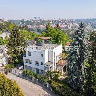 Prodej činžovního domu 318 m&sup2; Praha