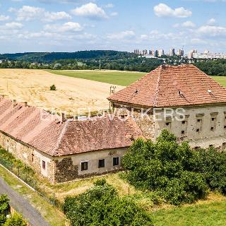 Prodej historického objektu 1079 m² Praha