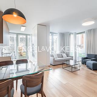 Pronájem bytu 2+kk 71 m&sup2; Praha