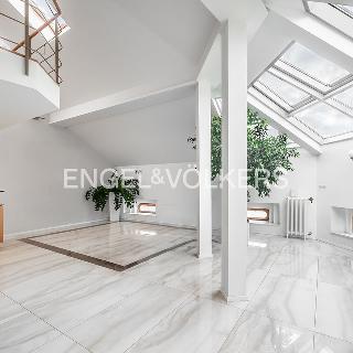 Pronájem bytu 3+kk 151 m² Praha, Petrská