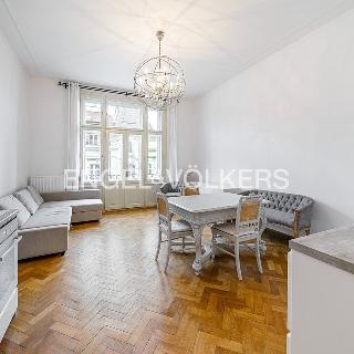 Pronájem bytu 3+kk 86 m² Praha, Janáčkovo nábřeží