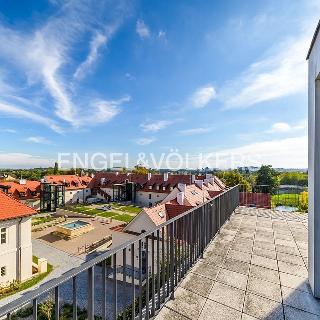 Prodej bytu 5+kk 208 m² Praha, Za zámečkem